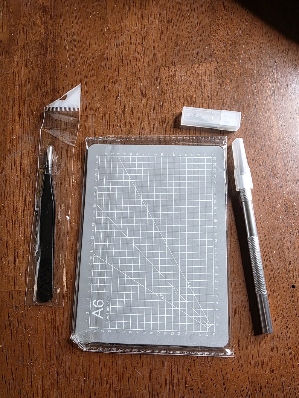 A6-size (110x150 mm) mini self-healing cutting mat W/ precision craft Tools GM8